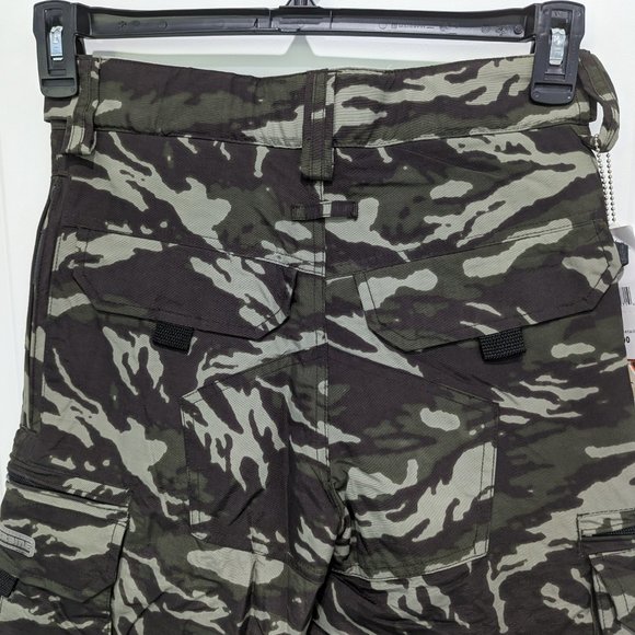 New w/Tags! Turbine Boardwear Boys Small DF Camo Cargo Snow Pants | Free Ship! - Picture 6 of 6
